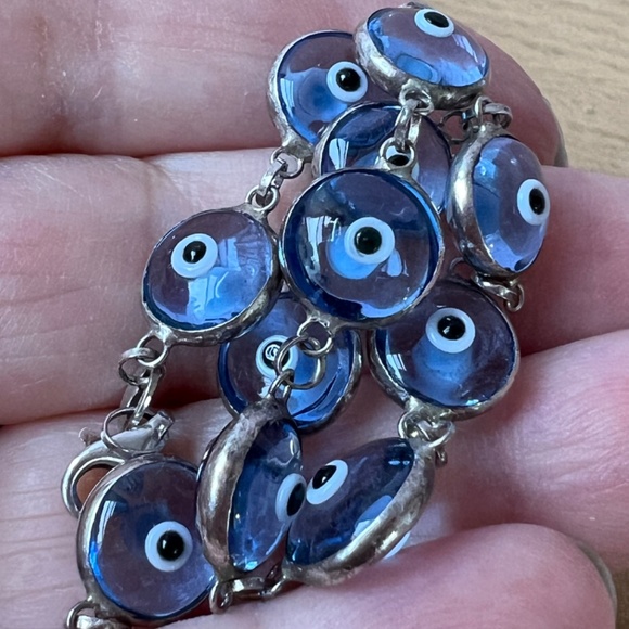 VINTAGE STERLING SILVER BLUE EVIL EYE PROTECTION BRACELET SOLID MADE BEAUTIFUL - Picture 6 of 16